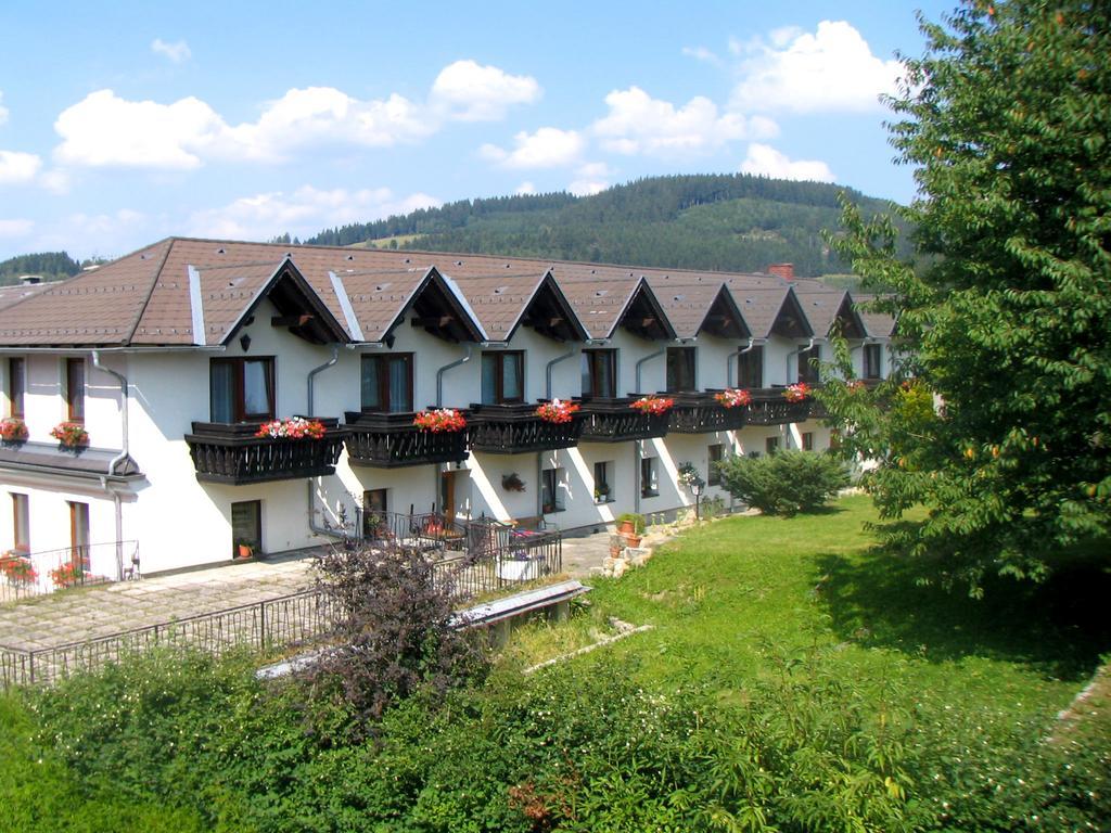 Angerhof Hotel Dorfstetten Eksteriør billede